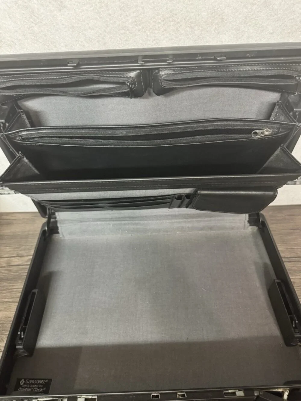 Vintage 90s Samsonite Quantum Classic Hard Shell Briefcase